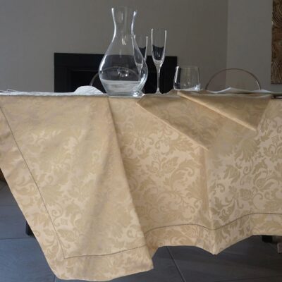 Servizio da tavola Greta in fiandra rettangolare cm.180 x 270 con 12 tovaglioli